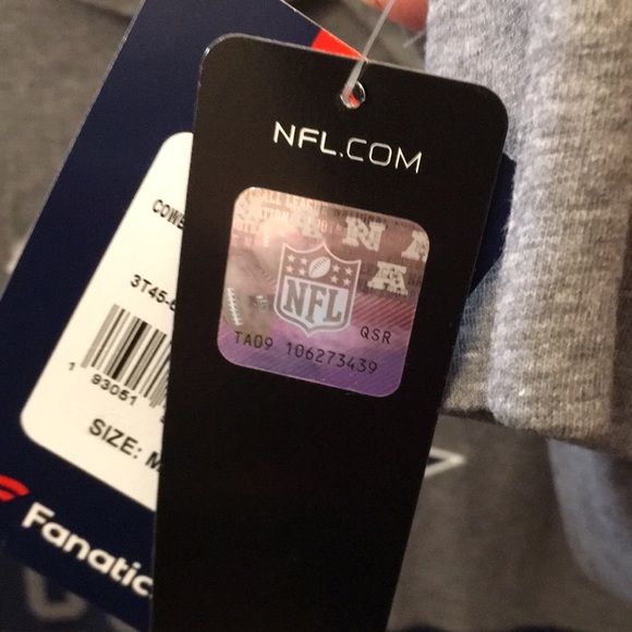 Dallas Cowboys Hooded Tee Shirt - Picture 3 of 5